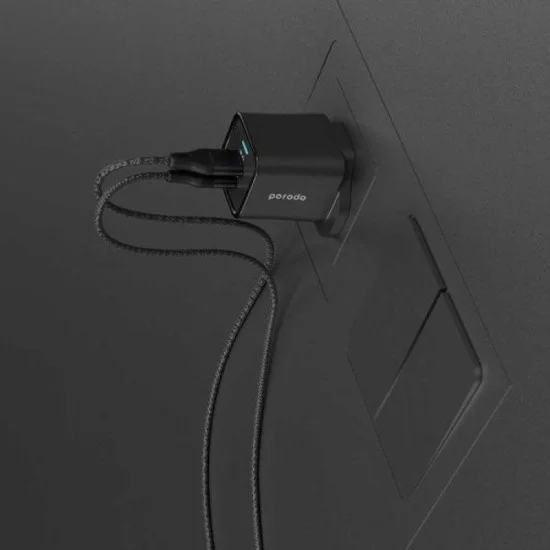 Porodo Dual Port PD + USB-A ( 35W+18W) Charger With Type-C To Lightning - Black